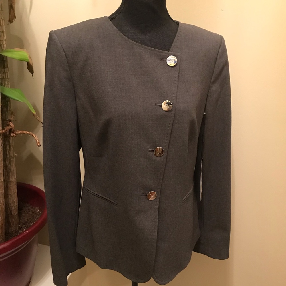 Donna Karan Blazer. Size: 12